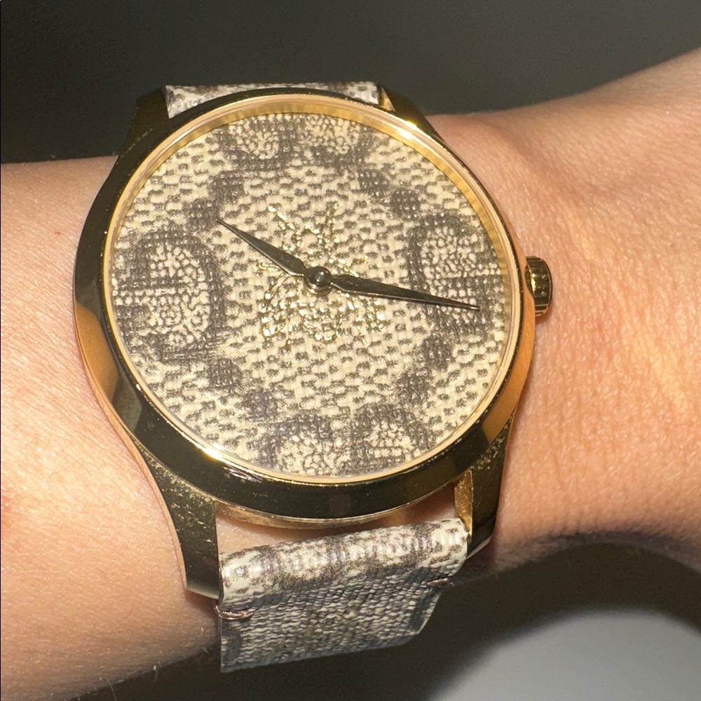 Gucci Gold and Brown Unisex Watch